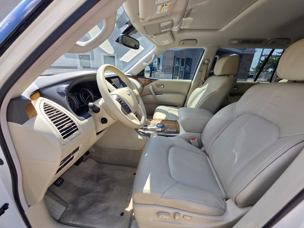 2014 INFINITI QX80 Image 10