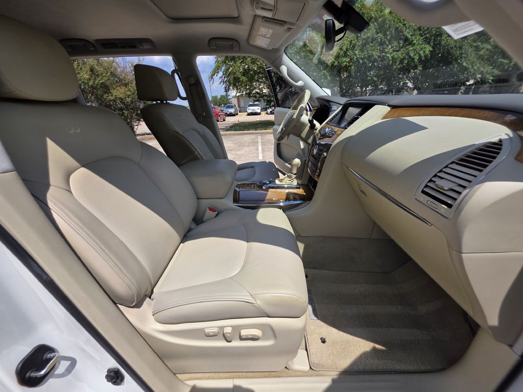 2014 INFINITI QX80 Image 13