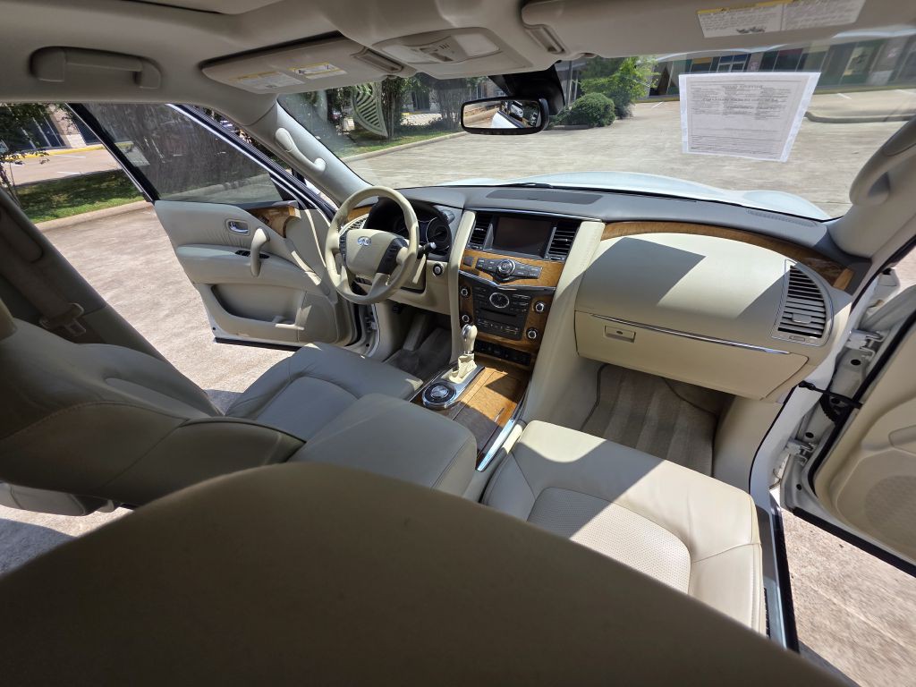 2014 INFINITI QX80 Image 14