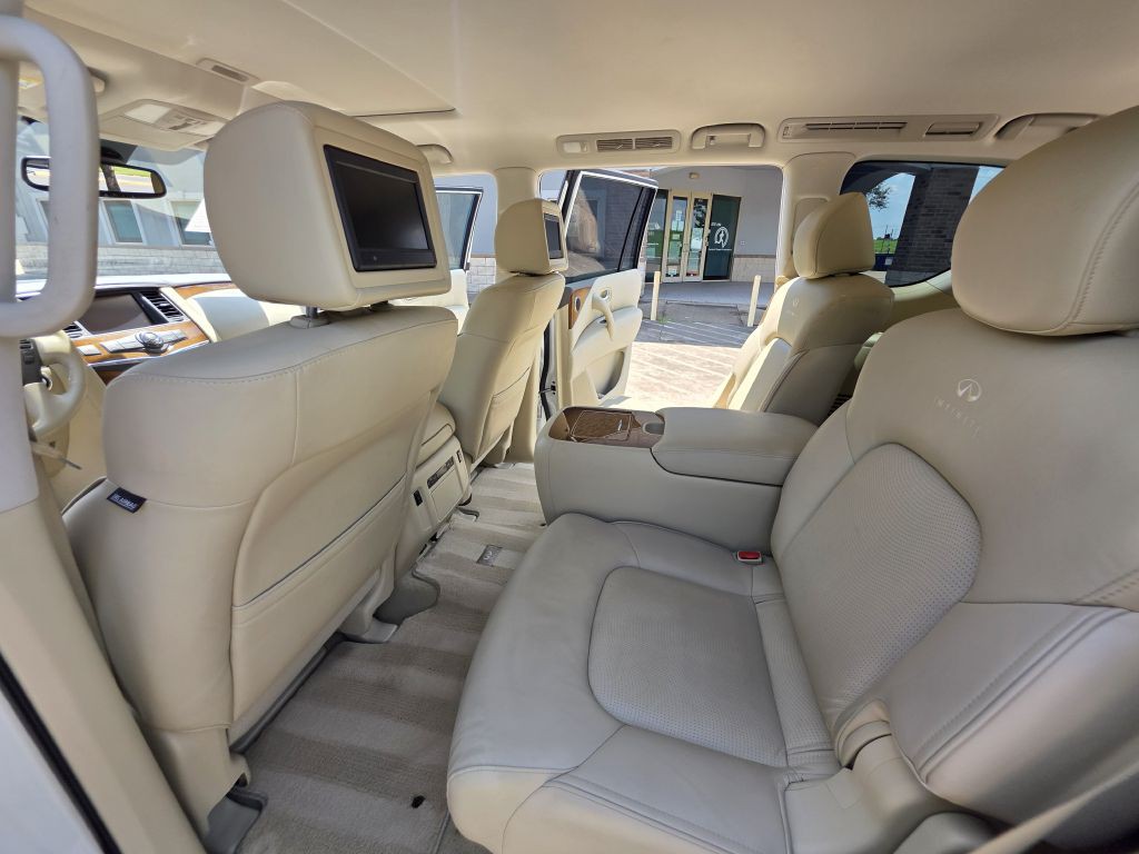2014 INFINITI QX80 Image 16
