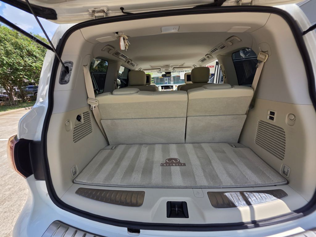 2014 INFINITI QX80 Image 18