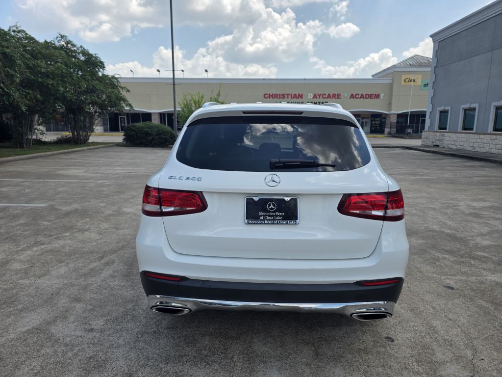 2018 Mercedes-Benz GLC-Class Image 6