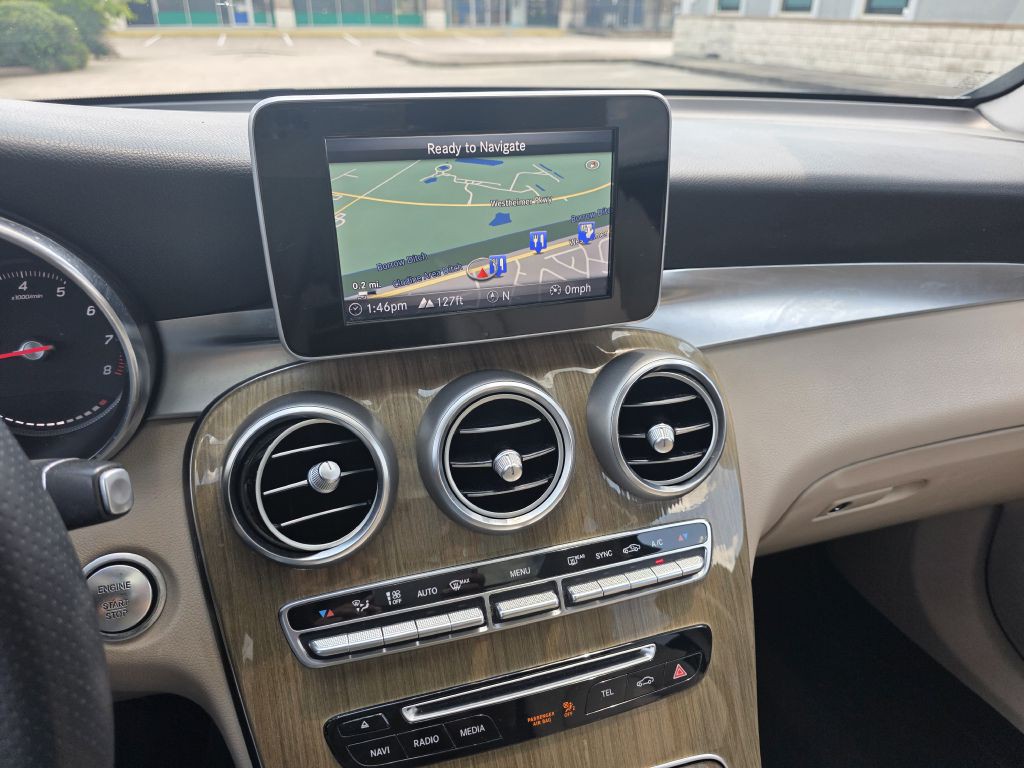 2018 Mercedes-Benz GLC-Class Image 25