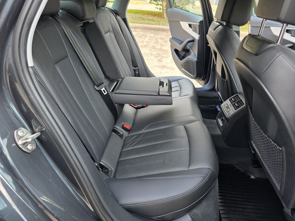 2018 Audi A4 Image 16
