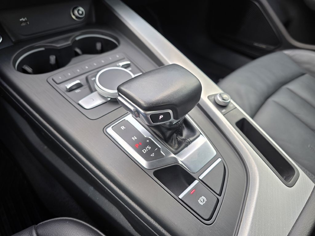 2018 Audi A4 Image 23