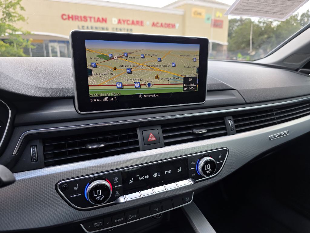2018 Audi A4 Image 24