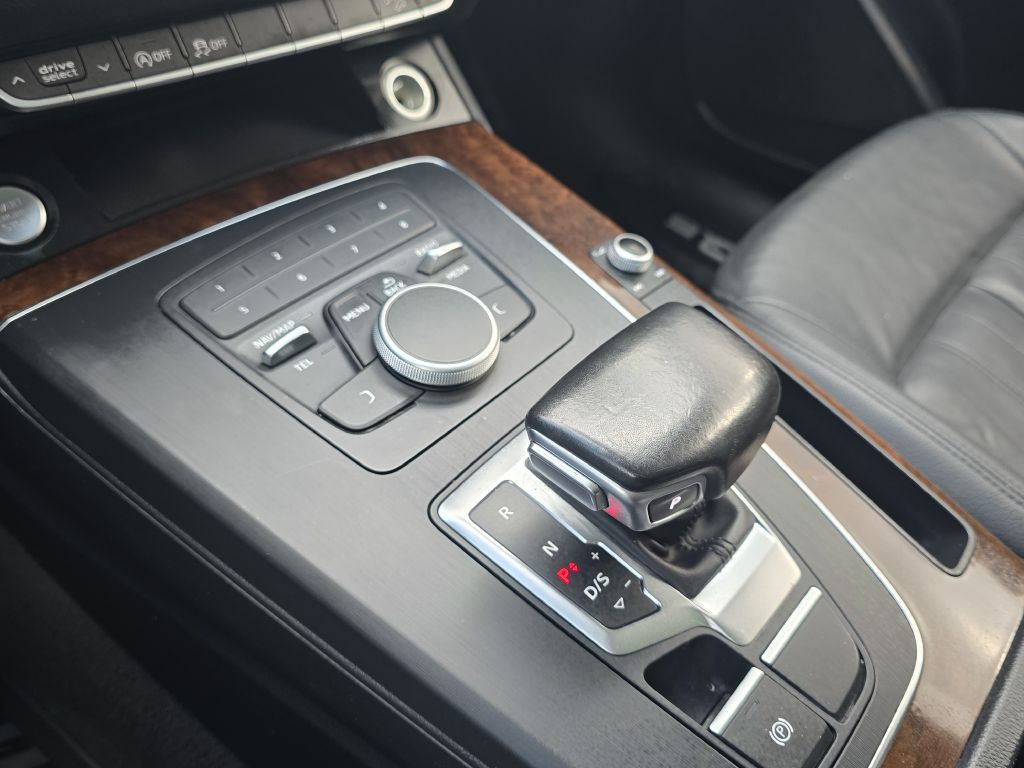 2018 Audi Q5 Image 26