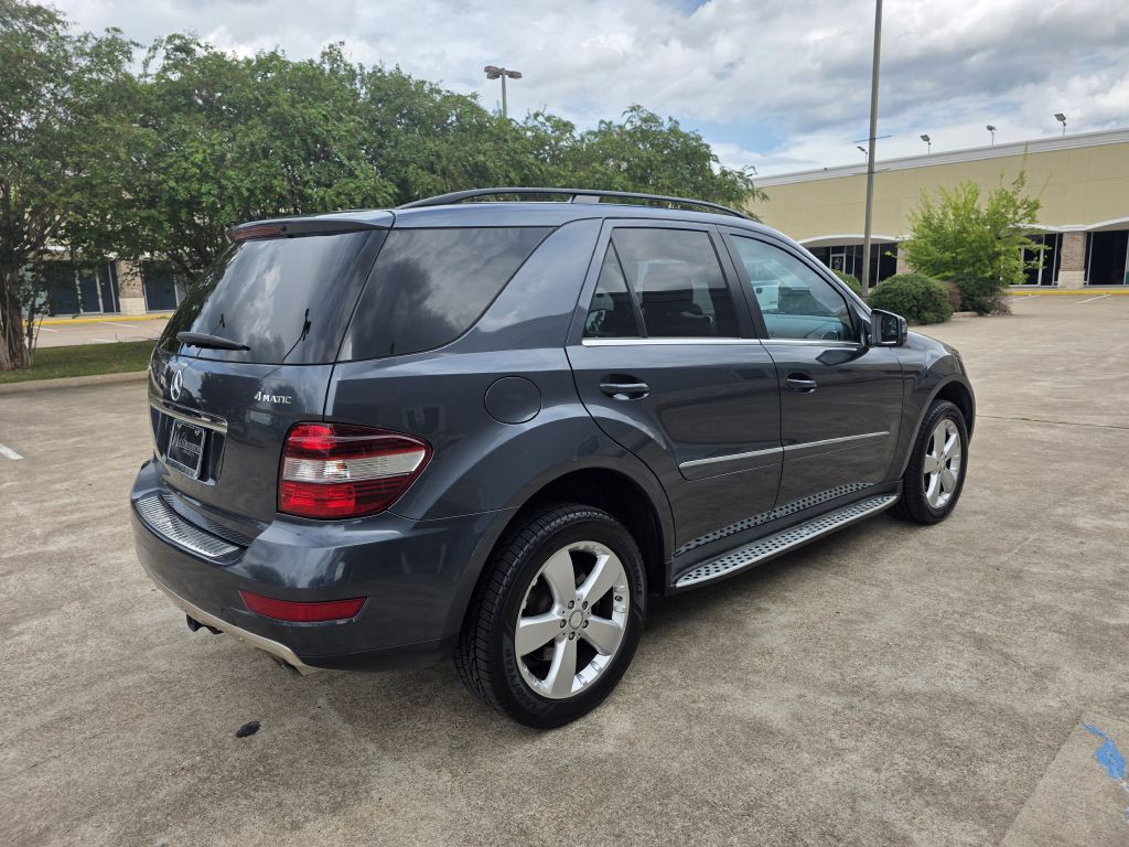2011 Mercedes-Benz M-Class Image 7