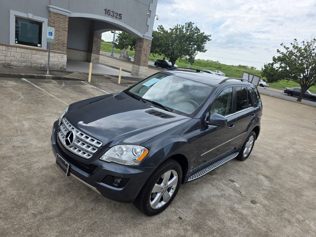 2011 Mercedes-Benz M-Class Image 10