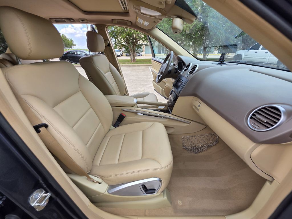 2011 Mercedes-Benz M-Class Image 14