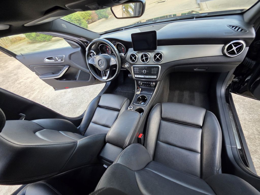 2018 Mercedes-Benz GLA-Class Image 16