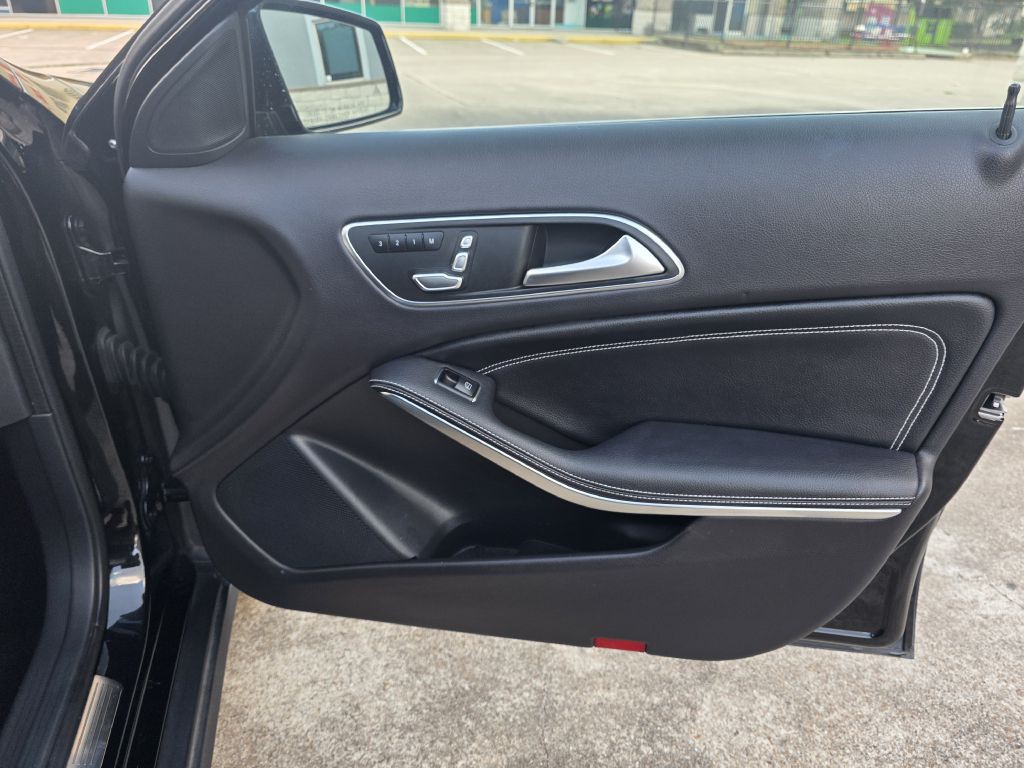 2018 Mercedes-Benz GLA-Class Image 21