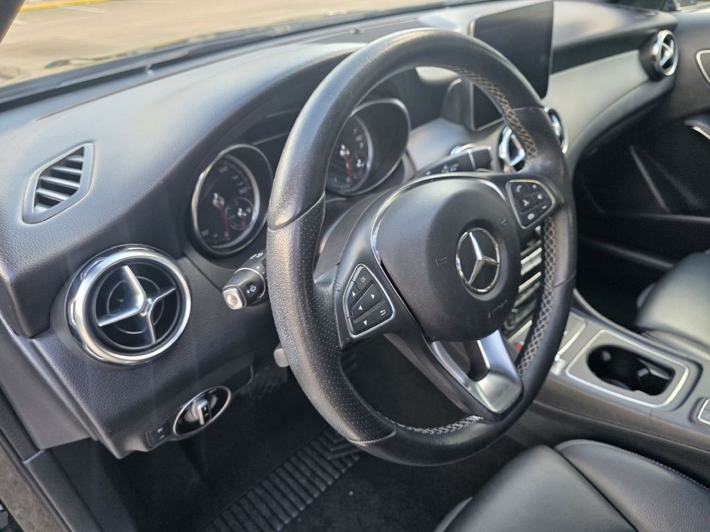 2018 Mercedes-Benz GLA-Class Image 23