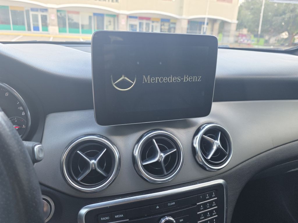 2018 Mercedes-Benz GLA-Class Image 24