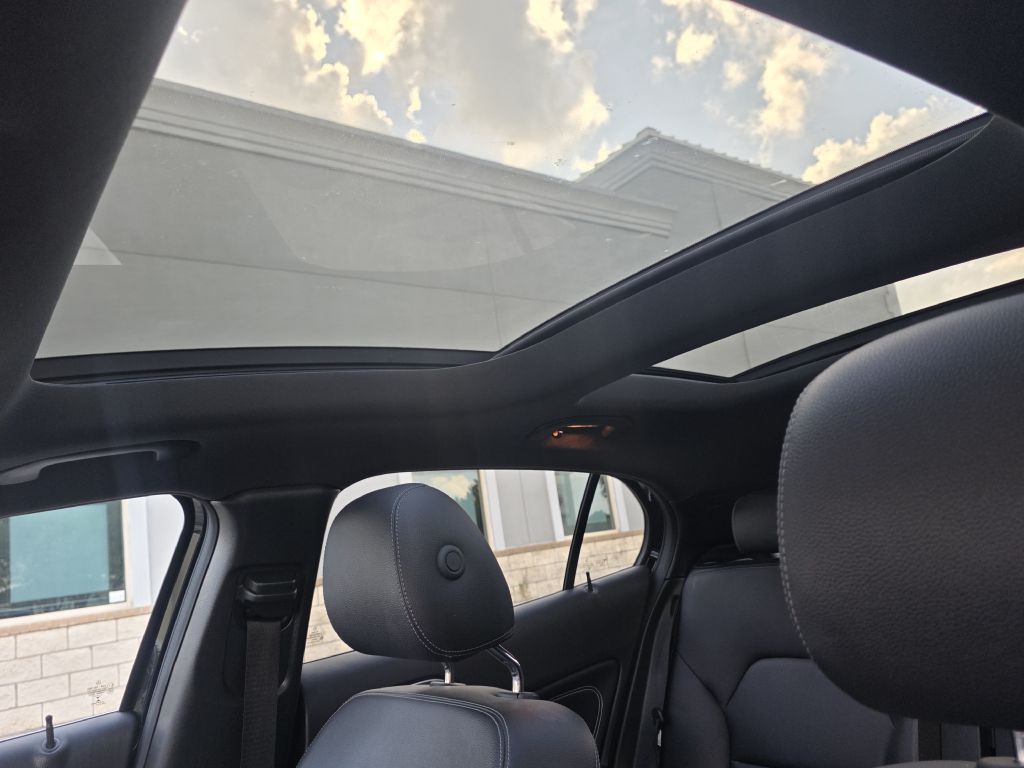 2018 Mercedes-Benz GLA-Class Image 31