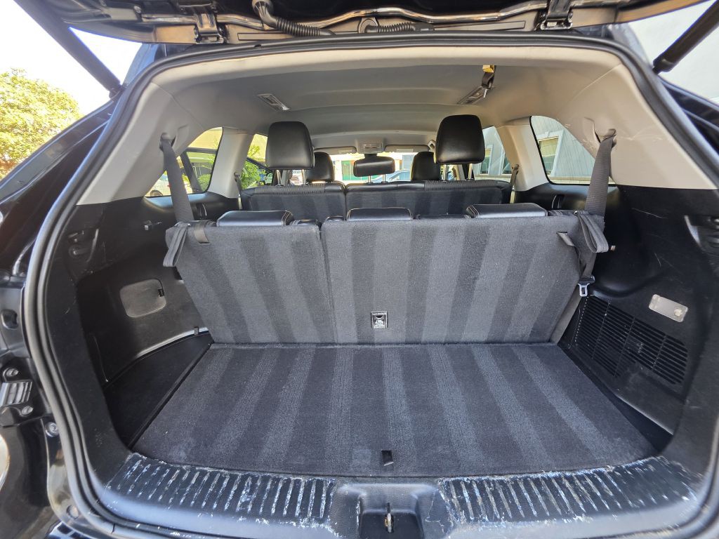 2017 Toyota Highlander Image 19
