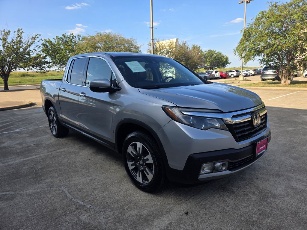2017 Honda Ridgeline Image 3