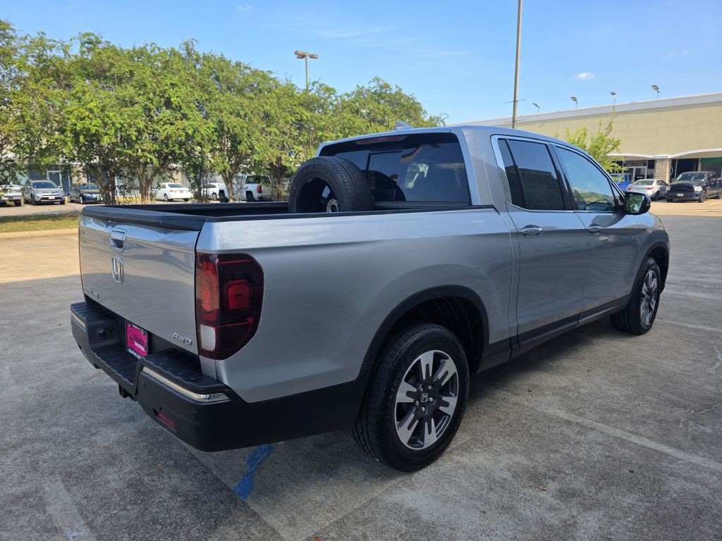 2017 Honda Ridgeline Image 7