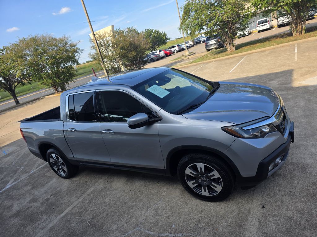 2017 Honda Ridgeline Image 9
