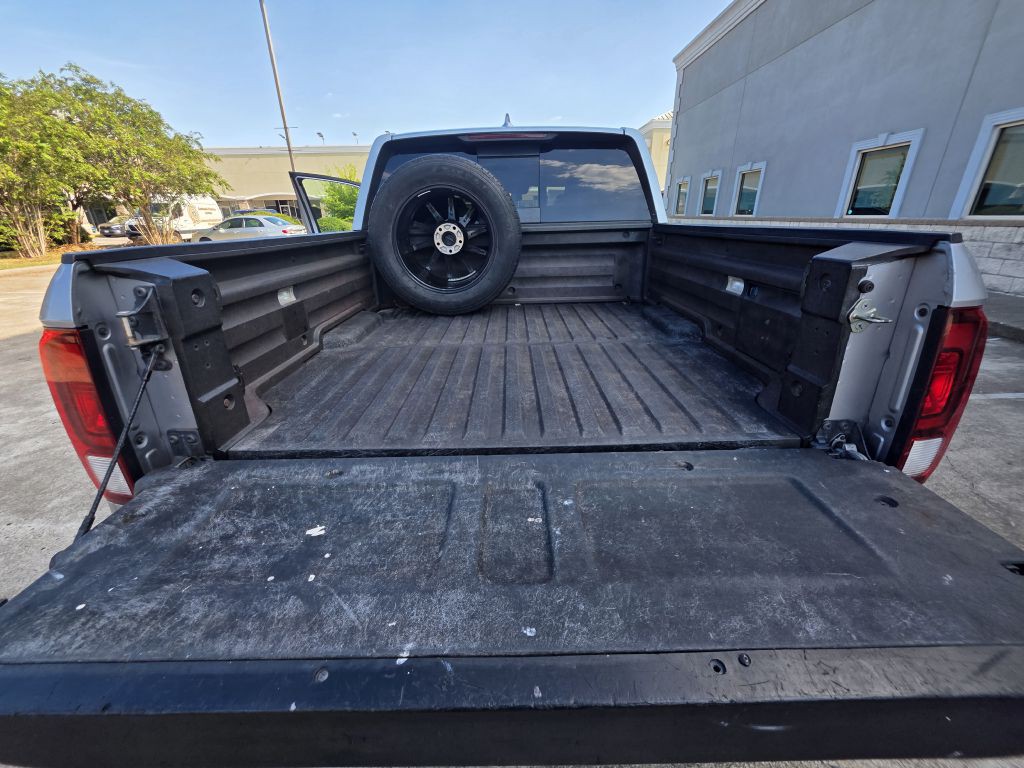 2017 Honda Ridgeline Image 18