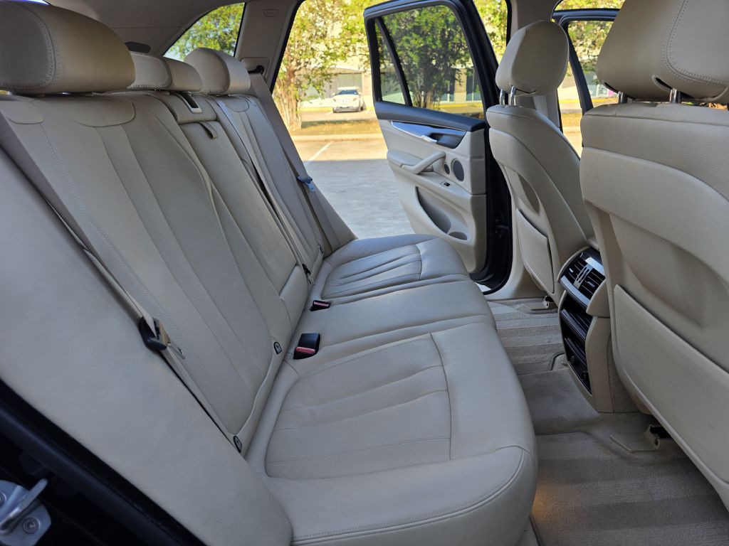 2015 BMW X5 Image 16