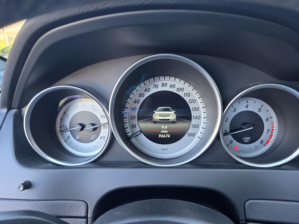 2014 Mercedes-Benz C-Class Image 20