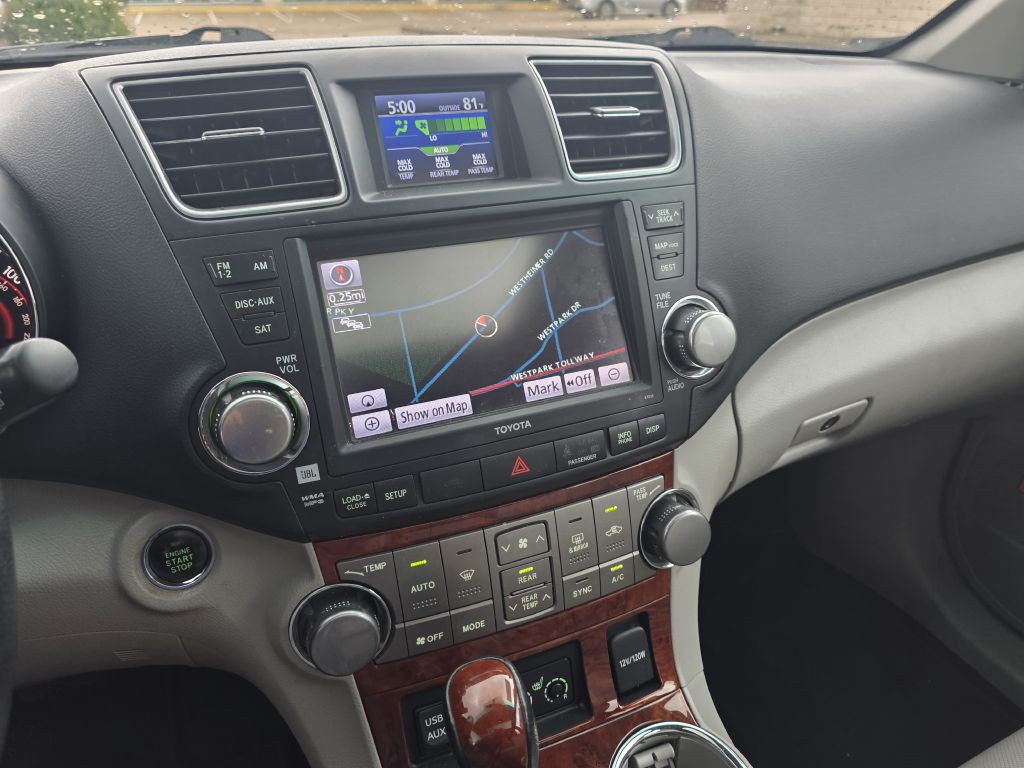 2012 Toyota Highlander Image 27