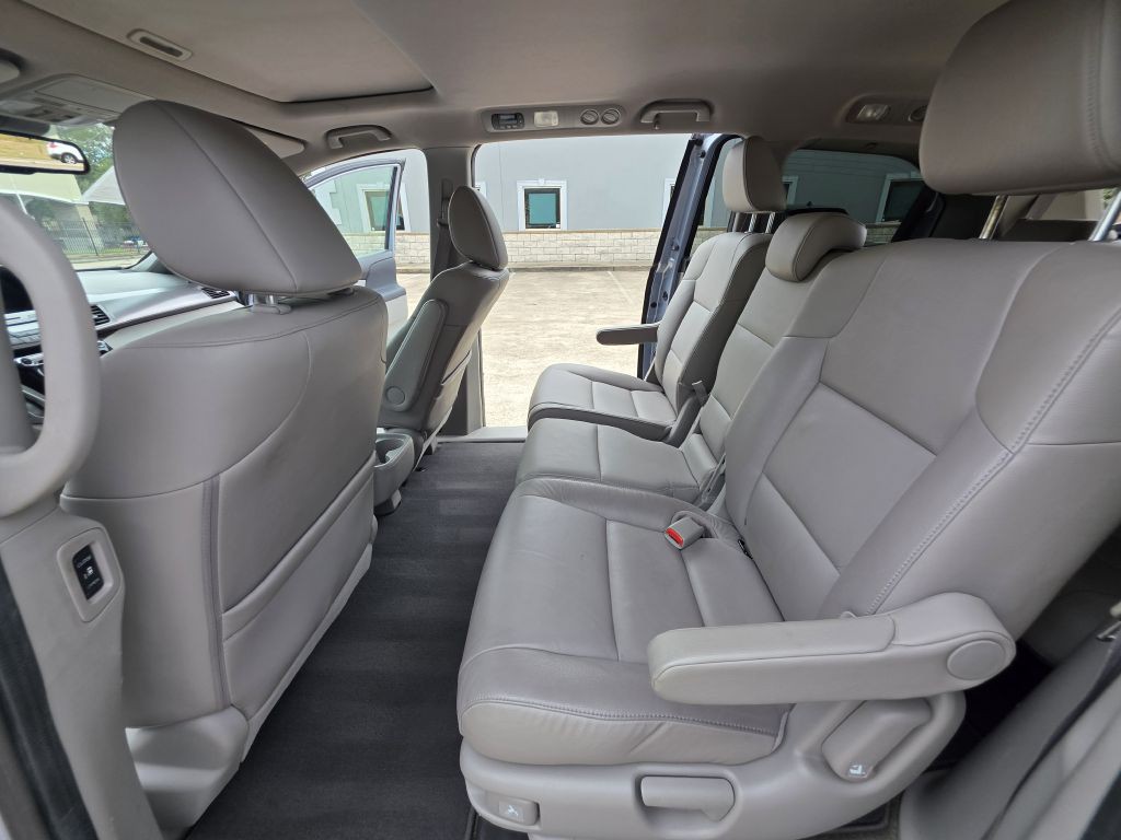 2014 Honda Odyssey Image 17