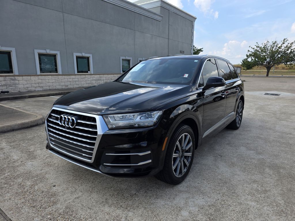 2017 Audi Q7 Image 1
