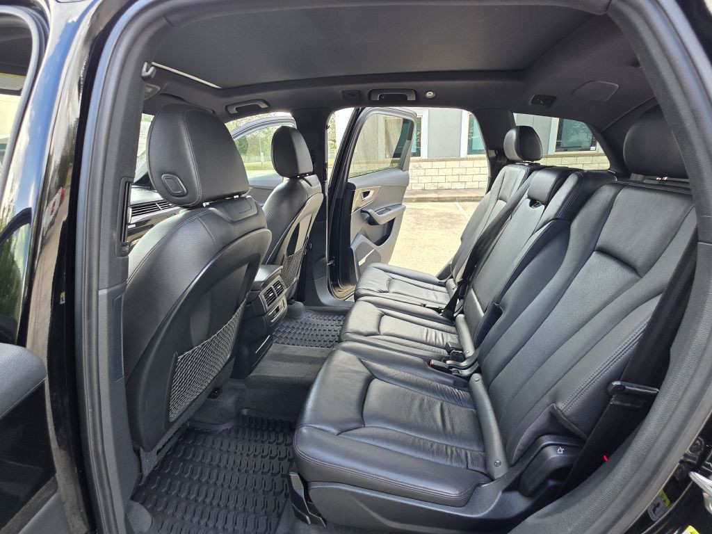2017 Audi Q7 Image 17