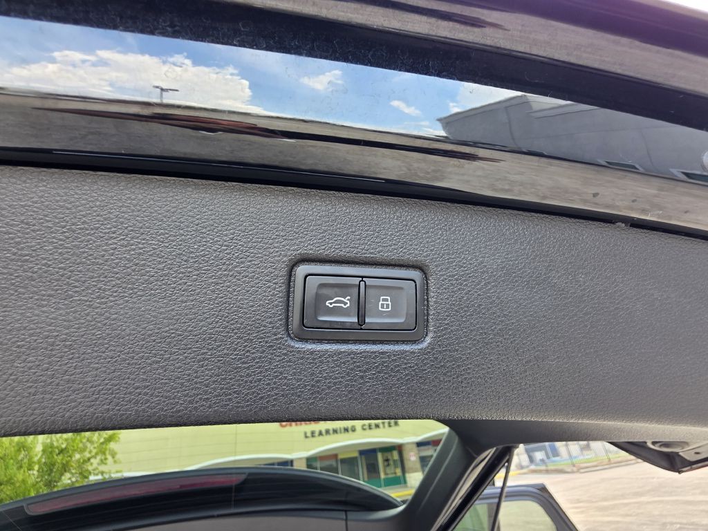 2017 Audi Q7 Image 21