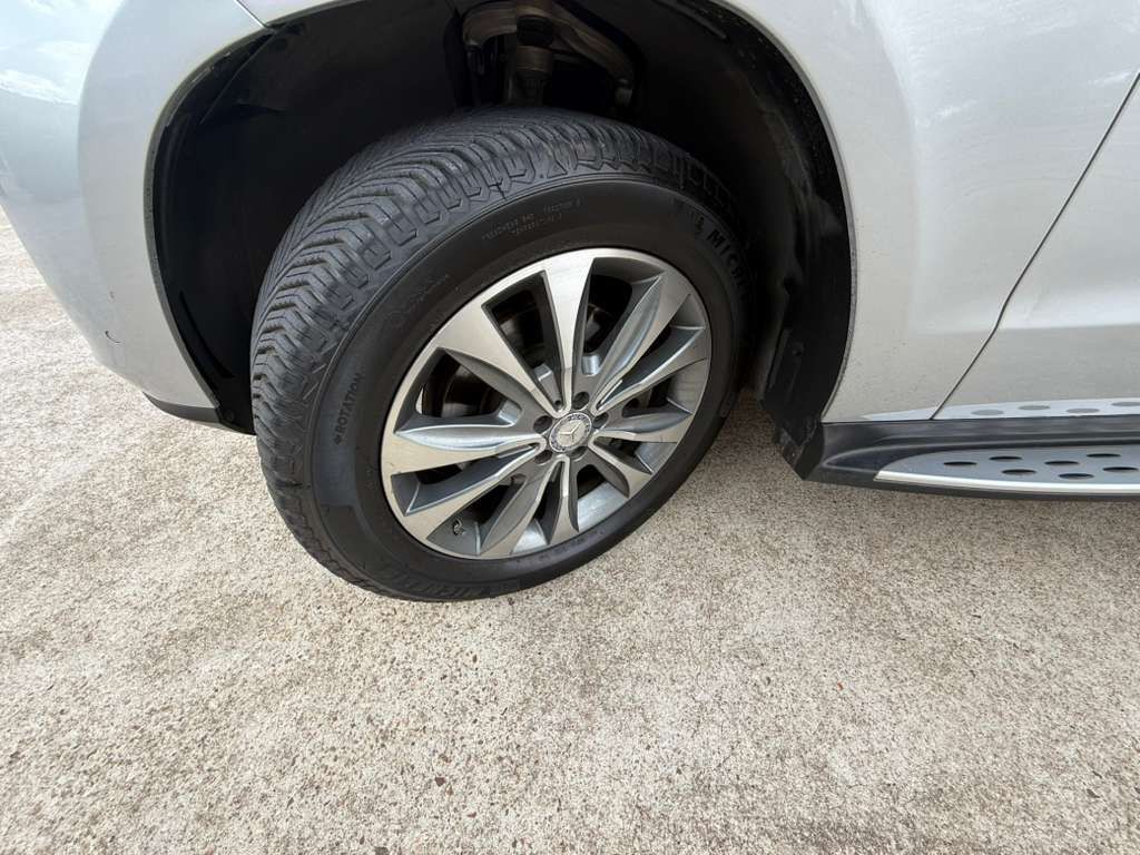 2014 Mercedes-Benz GL-Class Image 32