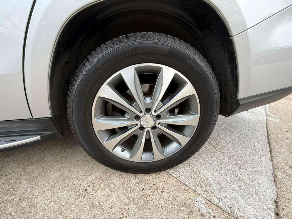 2014 Mercedes-Benz GL-Class Image 33