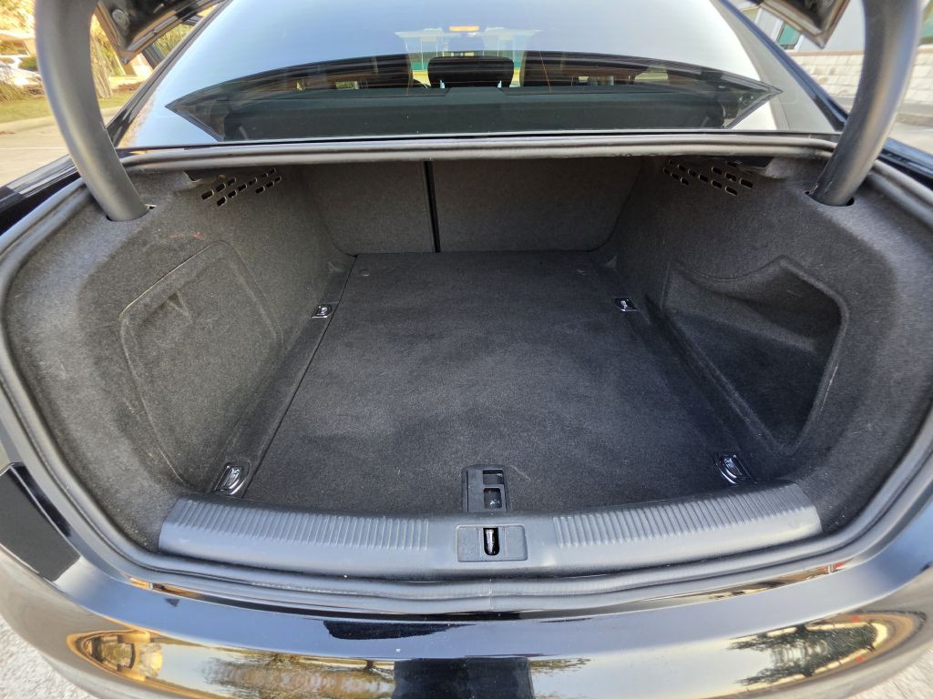 2016 Audi A4 Image 18