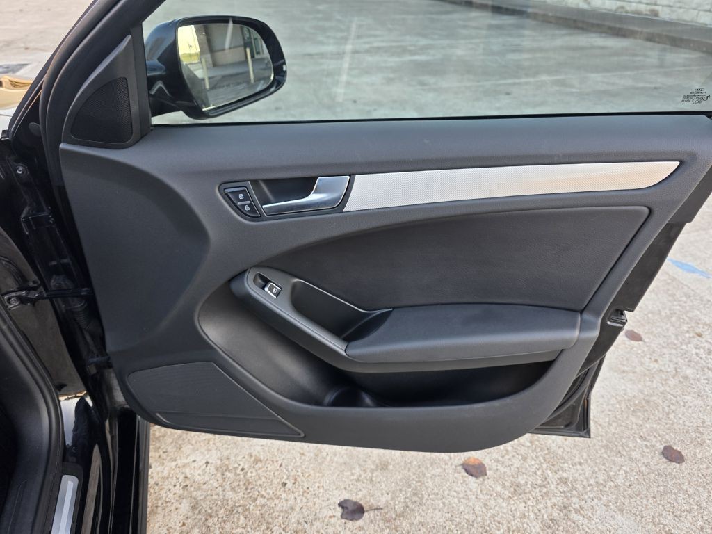 2016 Audi A4 Image 19