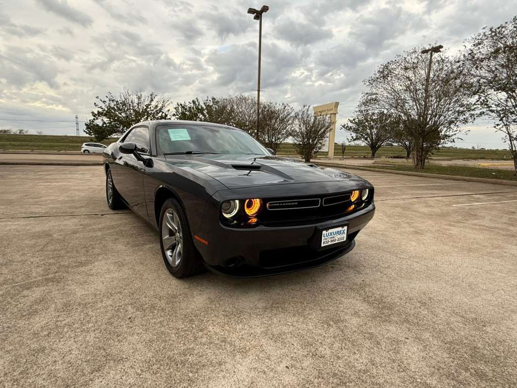 2019 Dodge Challenger Image 3
