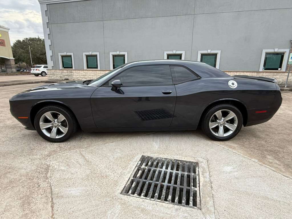 2019 Dodge Challenger Image 5