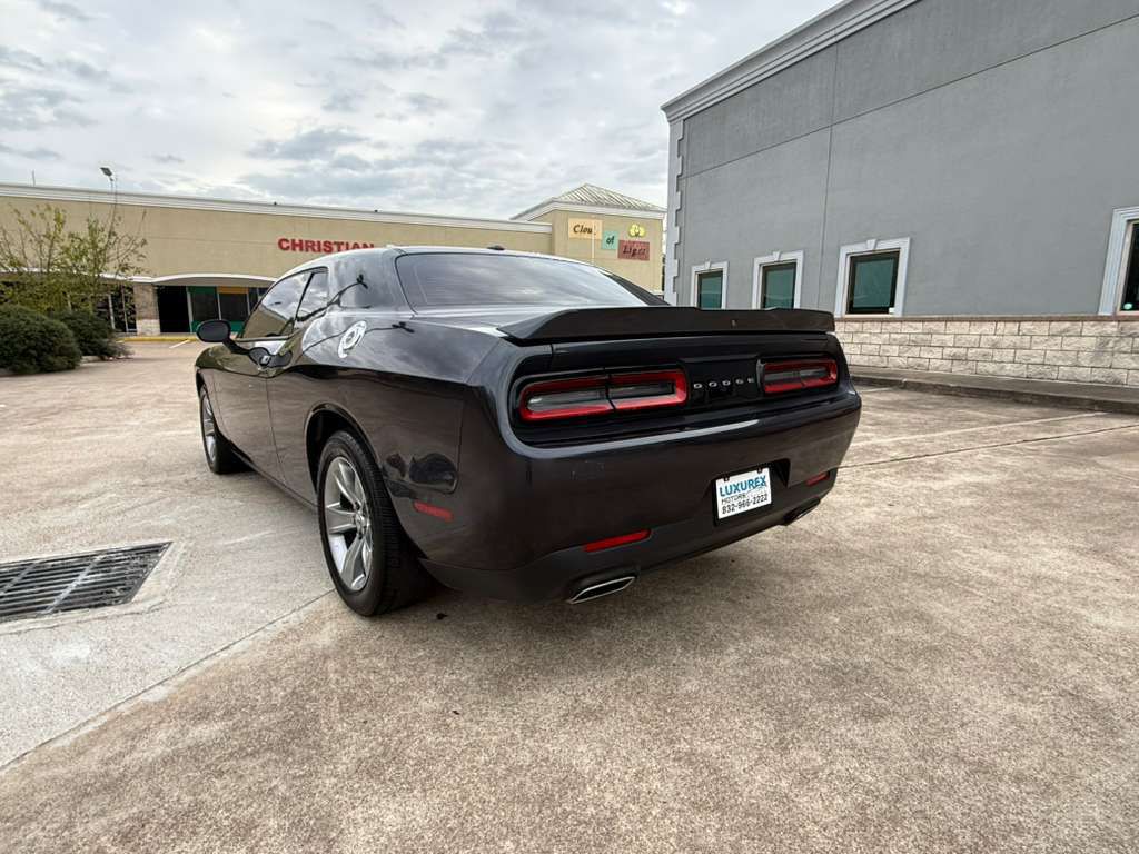 2019 Dodge Challenger Image 8