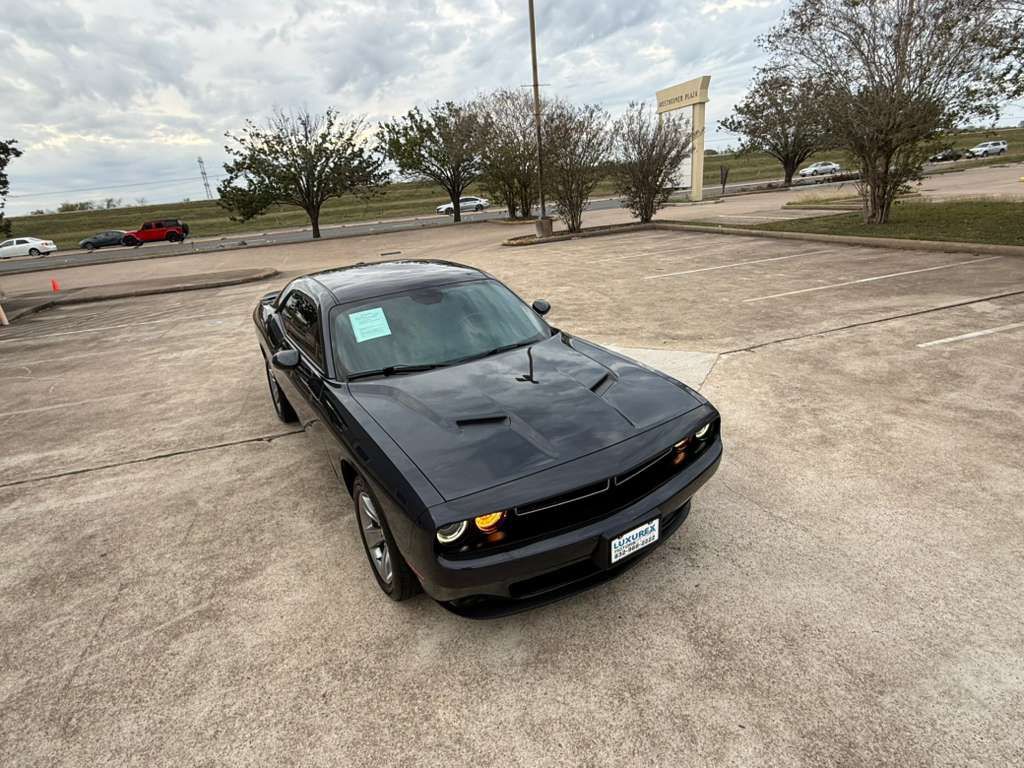 2019 Dodge Challenger Image 10