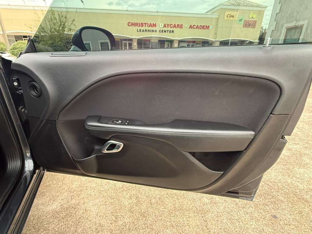 2019 Dodge Challenger Image 20