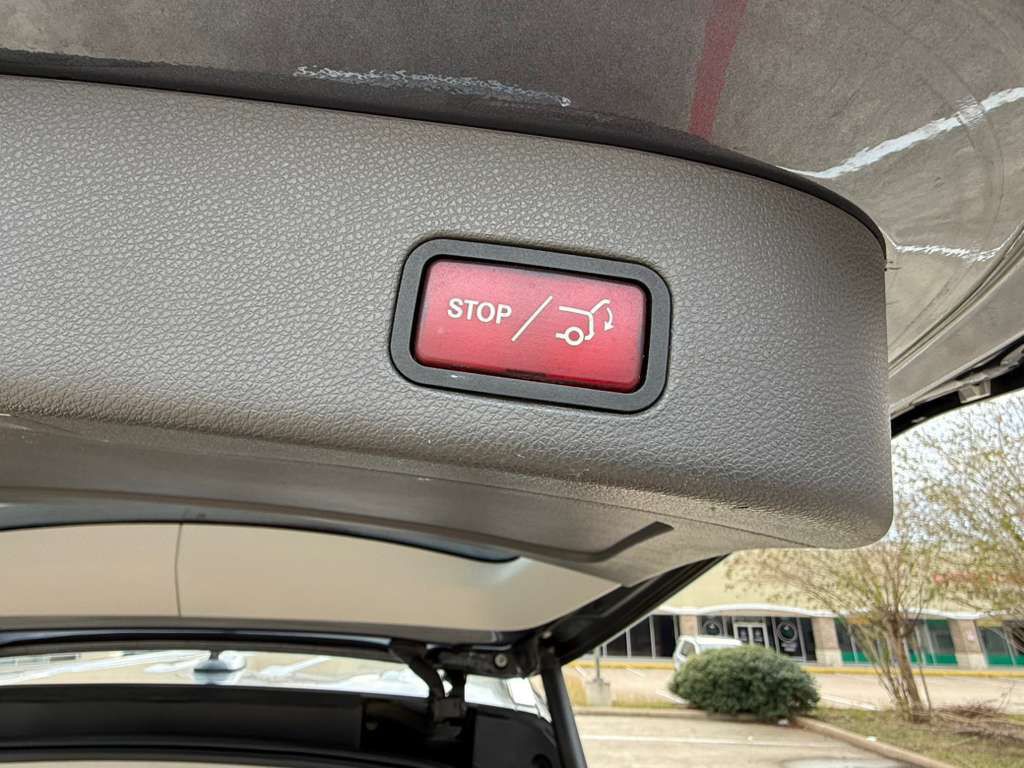 2015 Mercedes-Benz GL-Class Image 12