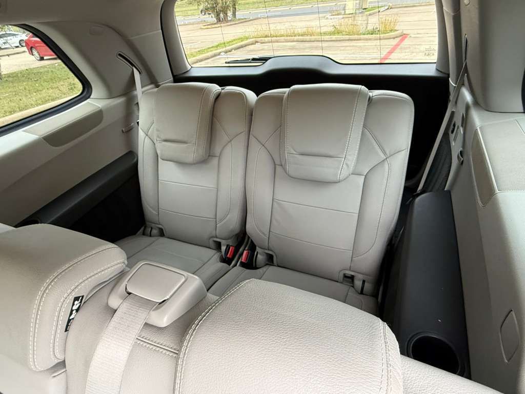 2015 Mercedes-Benz GL-Class Image 25