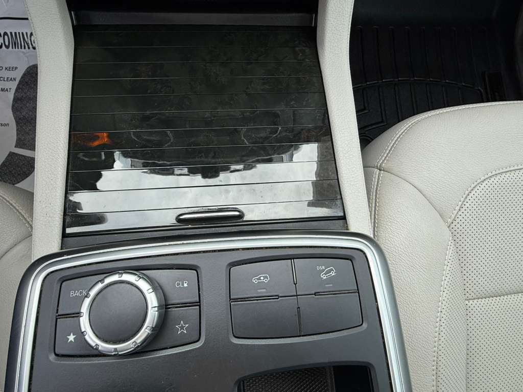 2015 Mercedes-Benz GL-Class Image 33