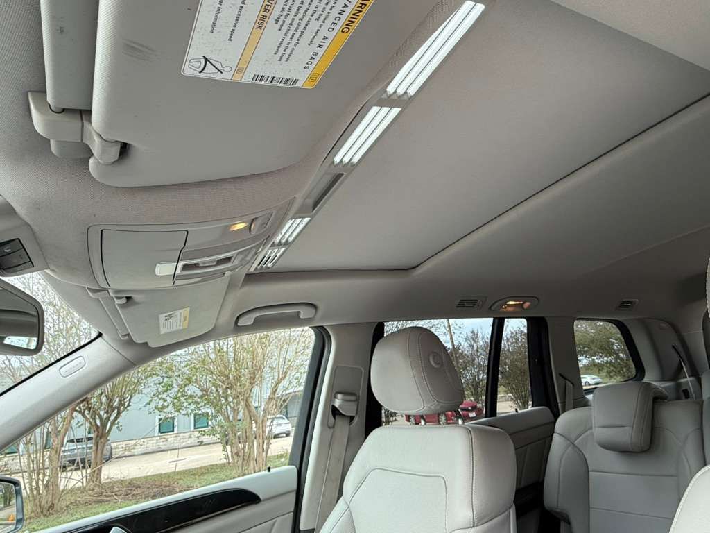 2015 Mercedes-Benz GL-Class Image 34