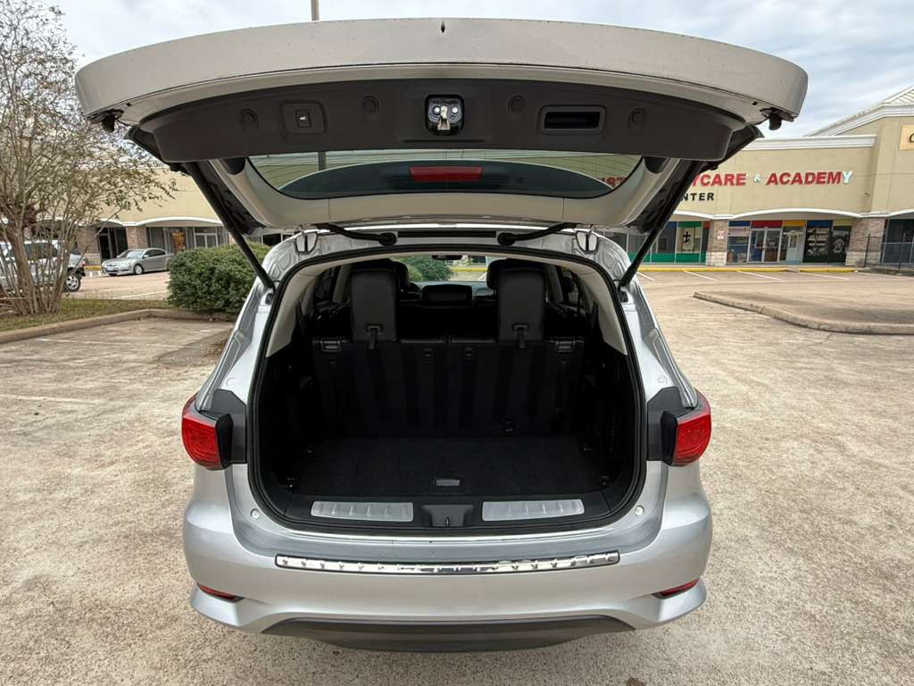 2017 INFINITI QX60 Image 11