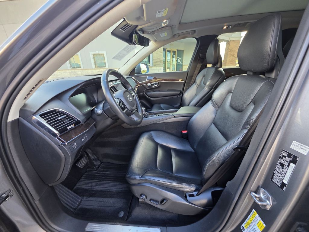 2016 Volvo XC90 Image 11
