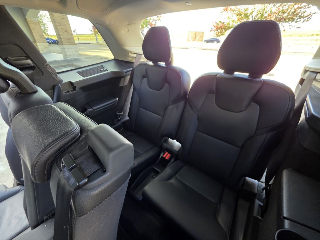 2016 Volvo XC90 Image 18