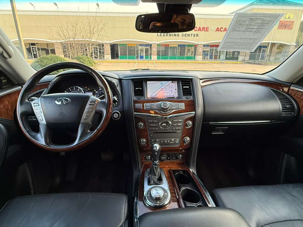 2016 INFINITI QX80 Image 13