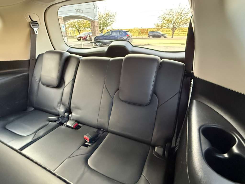 2016 INFINITI QX80 Image 22