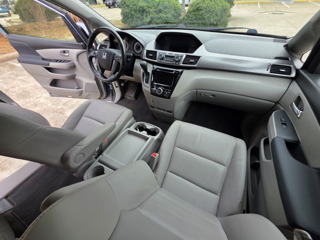 2014 Honda Odyssey Image 14